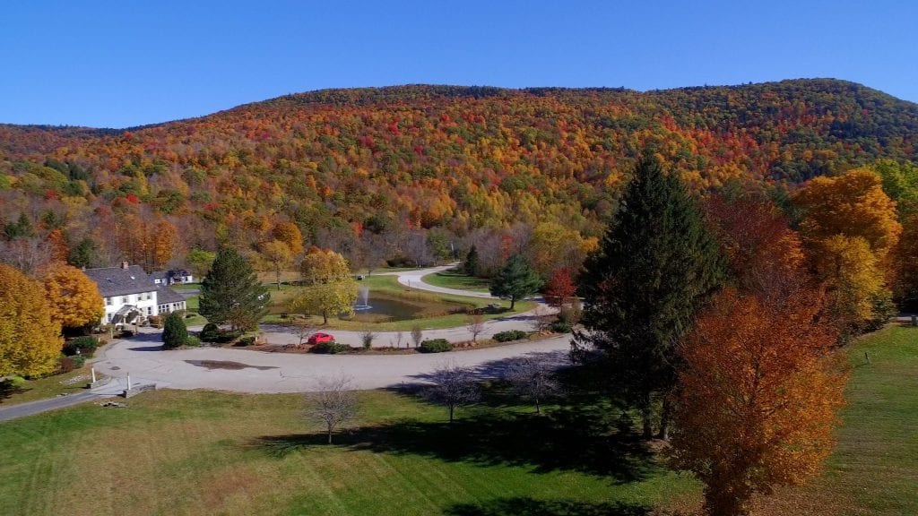 Hawk Lake Inn Mountain Resort